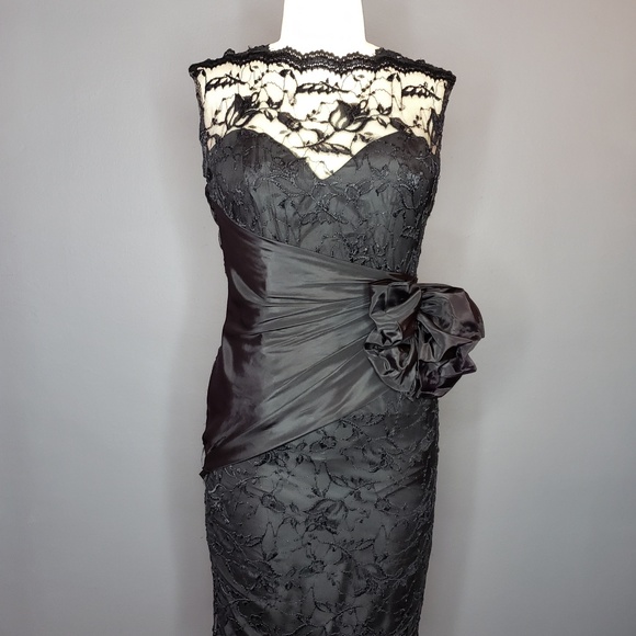 Vintage 1950's Satin & Lace Wiggle Dress - Picture 3 of 3